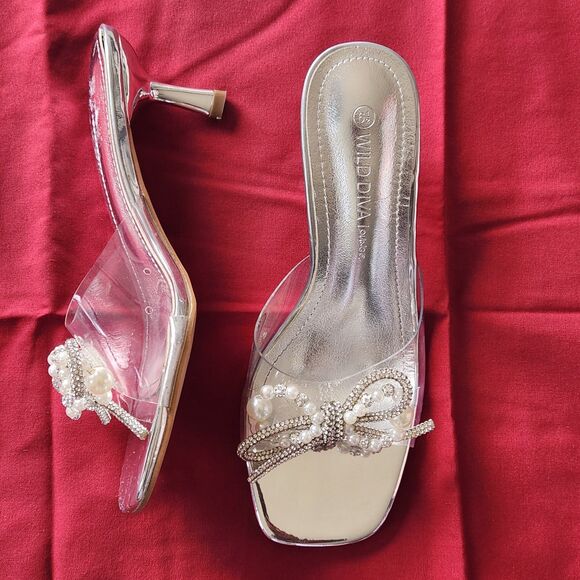 Shoes - Wild Diva Silver/Clear PVC Kitten Heels Size 6.5